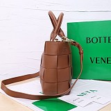 人気急上昇最新作★ボッテガ ヴェネタ ショッピングバッグ トートバッグ 偽物 bor04760