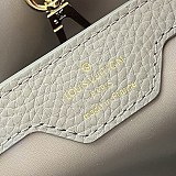 ルイヴィトン バッグ コピー CAPUCINES MM カプシーヌ 3サイズ vus61559