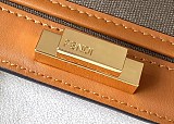 ★日本!!人気！フェンディ ピーカブー エックストート 偽物 FFウール バッグ fez95363