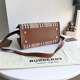 希少色バーバリー トートバッグ 偽物 ヴィンテージチェック タイトル バッグ Bab15035