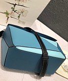 大人気！ロエベ パズルバッグ スーパーコピー トリカラー ショルダーバッグ loj33062