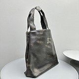 洒落で可愛いミュウミュウ レザー ハンドバッグ コピーブラックmyf79613