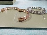 《大人気》ヴァンクリーフ&アーペル コピー スノーフレイク ブレスレットVCARO3RQ00