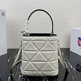 ハイブランド コラボ 2022プラダ ロゴ ハンドバッグ ショルダーバッグ 偽物 pug88292