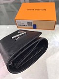 日本完売 ルイヴィトン 財布 ポルトフォイユ ツイスト コンパクト 偽物 M64413