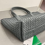大人気!ボッテガヴェネタ コピー スモール カバ トートバッグ boa18795