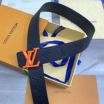 大人気!ルイヴィトン 偽物 サンチュール・LVピラミッド 40MM ベルト vuc33336 大人気!ルイヴィトン 偽物 サンチュール・LVピラミッド 40MM ベルト vuc33336