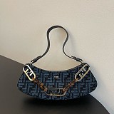 ☆超人気☆フェンディ ショルダーバッグ 偽物 2Way ロゴ O LOCK SWING HOBO fet74122