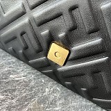 フェンディ ブラックレザー バゲット コピー ラージ ショルダーバッグ fec43484