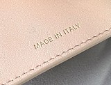 春もの新作フェンディ ピーカブー アイシーユー コピー ミディアム レザー バッグ fee82635