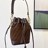 入手困難フェンディ MON TRESOR デニムキャンバス FFロゴ 偽物★ fej54705