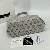 高品質BAOBAO ISSEY コピー MIYAKE カルトン メタリック バッグ bap13538