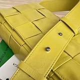 完売人気☆テガ ヴェネタ カセット クロスボディ バッグ 偽物 bow79011