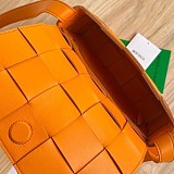 注目度NO.1ボッテガ ヴェネタ カセット クロスボディ コピーバッグ boa22633