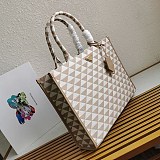 激安価格！プラダ シンボル ファブリック 偽物 スモールバッグ pus03754