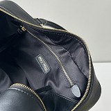 新色登場 ミュウミュウ 偽物 レザートップハンドバッグ myi34144