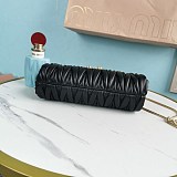【日本未発売】ミュウミュウ マテラッセナッパ コピー*ショルダーバッグ mys82445