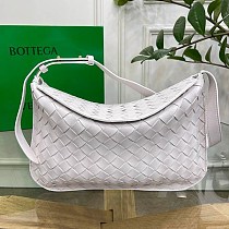《大人気》ボッテガヴェネタ フラップ 偽物 レザー ハンドバッグ bot99564 《大人気》ボッテガヴェネタ フラップ 偽物 レザー ハンドバッグ bot99564