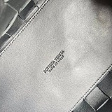 ボッテガヴェネタ 偽物 ボウリング カセット バッグ boc12042