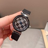 大人気！ルイヴィトン 時計 偽物タンブール ストリート ダイバー 33mm vuy19704