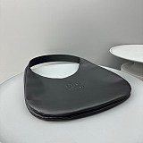 ミュウミュウ アンダーバッグ コピー ハンドバッグ mye00011