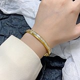 ルイヴィトン リジッド ブレスレット コピー ナノグラム ストラス vui53756