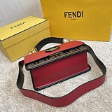★日本!!人気！フェンディ キャナイ エフ コピー レザー バッグ fej69731