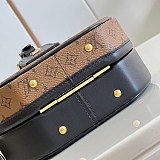 ルイヴィトン プティットボワットシャポー 偽物 ハンドバッグ vup56103