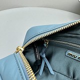 新作入手困難ミュウミュウ 偽物 レザートップハンドバッグ myt34450