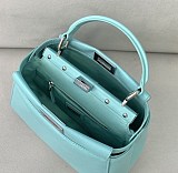 日本未入荷フェンディ ピーカブー 偽物 ミニ レザー バッグ fek30712