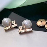 タサキ バランス クラス ピアス 偽物 パール ダイヤモンド tar88378