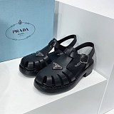 累積売上総額第１位！プラダ フォームラバー サンダル 偽物 pui59198