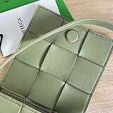争奪戦♡ボッテガ ヴェネタ 偽物キャンディー カセット クロスボディミニバッグ boa63344