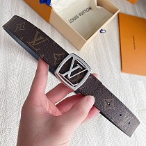 人気急上昇ルイヴィトン サンチュール・LVスクエア コピー 30MM リバーシブル ベルト vuo98555 人気急上昇ルイヴィトン サンチュール・LVスクエア コピー 30MM リバーシブル ベルト vuo98555