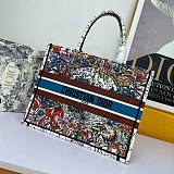 21新作ディオール コンステレーション刺繍 ブックトートバッグコピー M1286ZRHP_M941