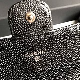 目を惹くシャネル 二折りカブセ長財布 スーパーコピー キャビアスキン shr95237