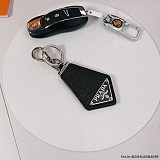 新作で超限定♪プラダ バッグチャーム キーリング 偽物 vut57025