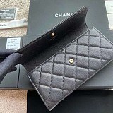 高品質♪♪♪シャネル キャビアスキン ココマーク 二つ折り長財布 コピー shj02877