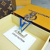 夏のアクセントに♪LV ビジューサック 偽物 LVプリズム キーホルダー vuv20371