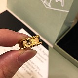 人気急上昇 ☆ヴァンクリーフ&アーペル☆ ペルレ シニアチュール ロゴリング VCARO3Y600