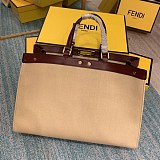 秋冬新作フェンディ ピーカブー 偽物 エックストート キャンバス バッグ fej50362