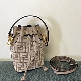 人気急上昇フェンディ MON TRESOR デニムキャンバス FFロゴ★偽物 fev35012