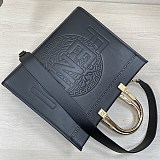 早い者勝ち♡フェンディxヴェルサーチ コピー レザー トートバッグ fex13632
