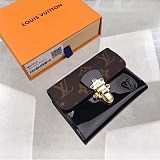 ルイヴィトン 財布 偽物 チェリーウッド コンパクトウォレット M61912