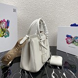 超話題!完売人気 プラダ ショルダーバッグ 偽物3way pul00965