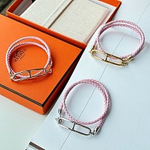 大人気!エルメス コピーチョーカーにも ロウリス レザーダブルブレスレット erx27758 大人気!エルメス コピーチョーカーにも ロウリス レザーダブルブレスレット erx27758