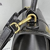 バレンシアガ アワーグラスシェイプ Smallトップハンドルバッグ 偽物 bae84220