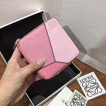 超希少!ロエベ◇パズル◇ラウンドジップ二つ折り財布 コピー loe77315 超希少!ロエベ◇パズル◇ラウンドジップ二つ折り財布 コピー loe77315
