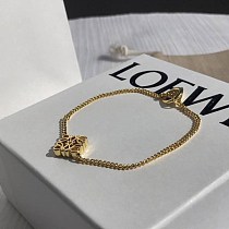 21-22AWロエベ 偽物 シングル アナグラム ブレスレット loo39774 21-22AWロエベ 偽物 シングル アナグラム ブレスレット loo39774