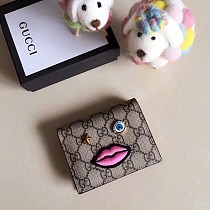 《大人気》グッチ カードケース偽物 GGスプリーム フェイス 財布 431398 K05RG 《大人気》グッチ カードケース偽物 GGスプリーム フェイス 財布 431398 K05RG